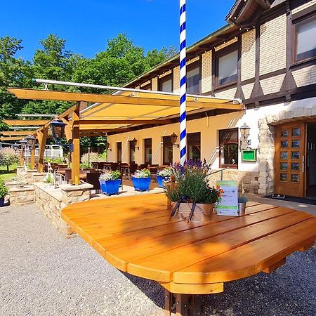 Hotel Waldquelle - Baumhaushotel Aerzen Esterno foto