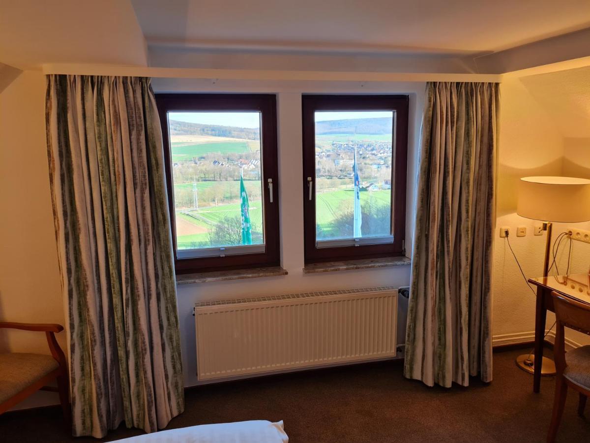 Hotel Waldquelle - Baumhaushotel Aerzen Esterno foto