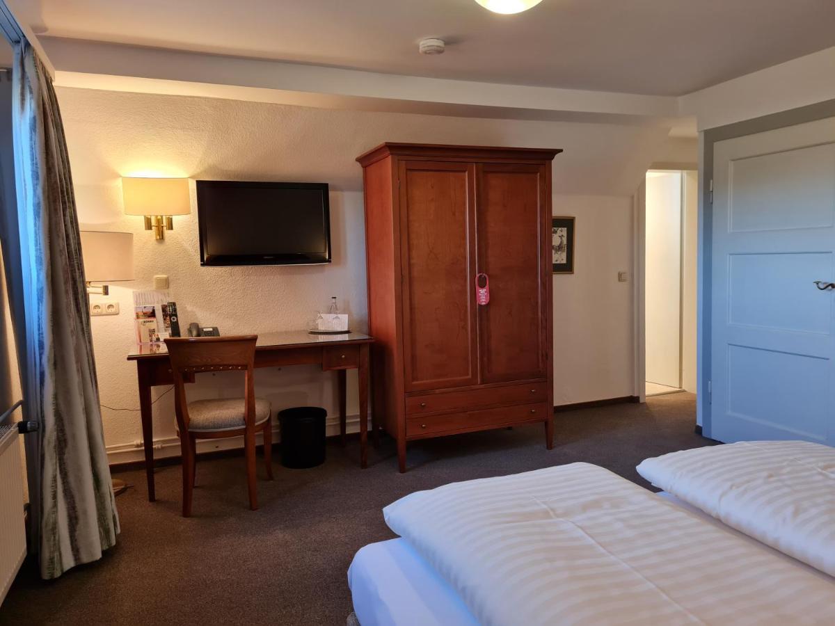 Hotel Waldquelle - Baumhaushotel Aerzen Esterno foto