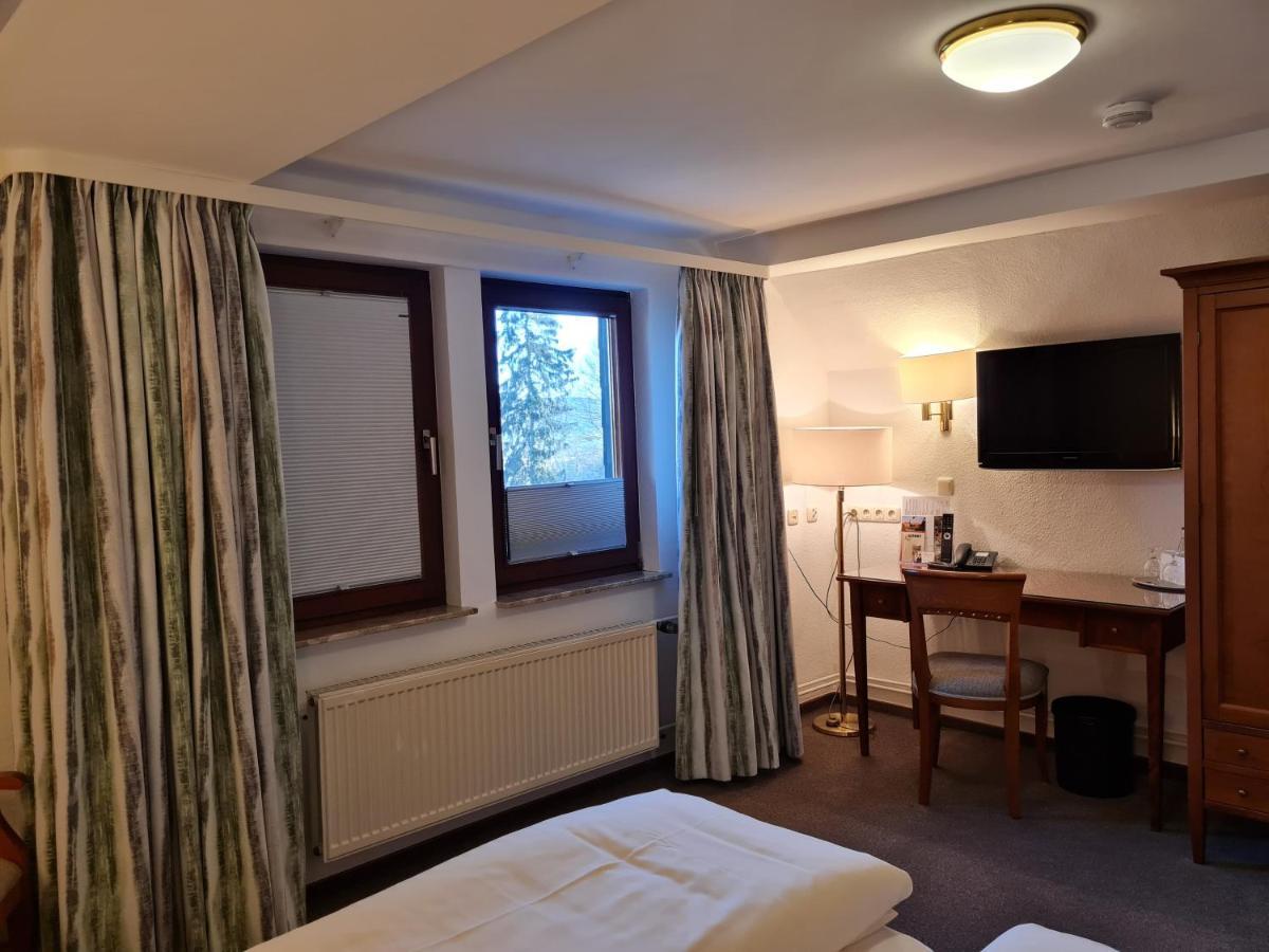 Hotel Waldquelle - Baumhaushotel Aerzen Esterno foto