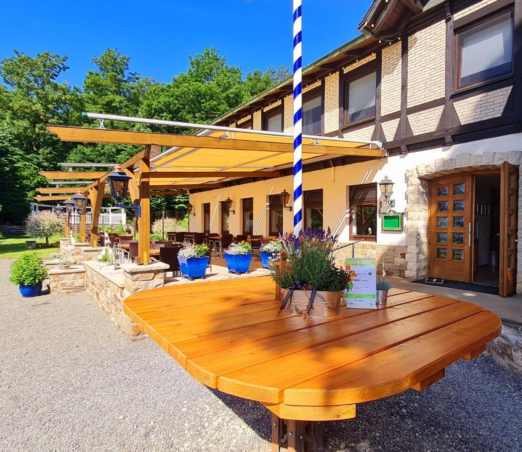 Hotel Waldquelle - Baumhaushotel Aerzen Esterno foto